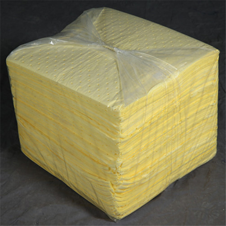 High absorbency yellow hazmat absorbent pad for control the liquid leak